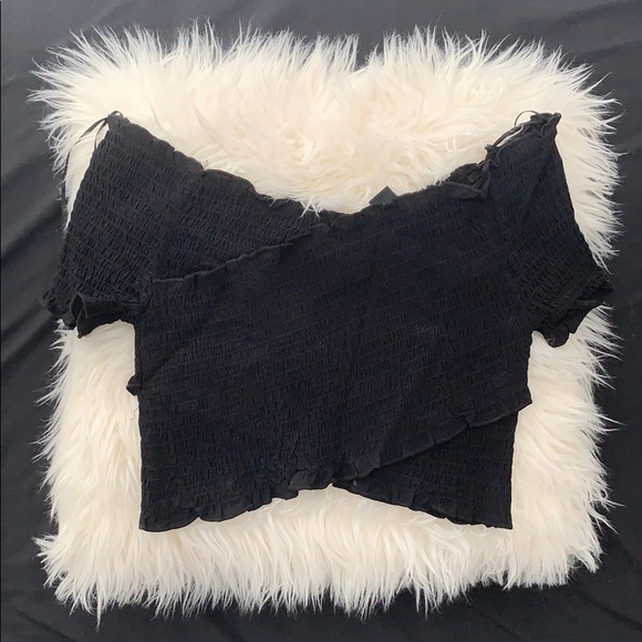 Black crop top - Picture 1 of 2